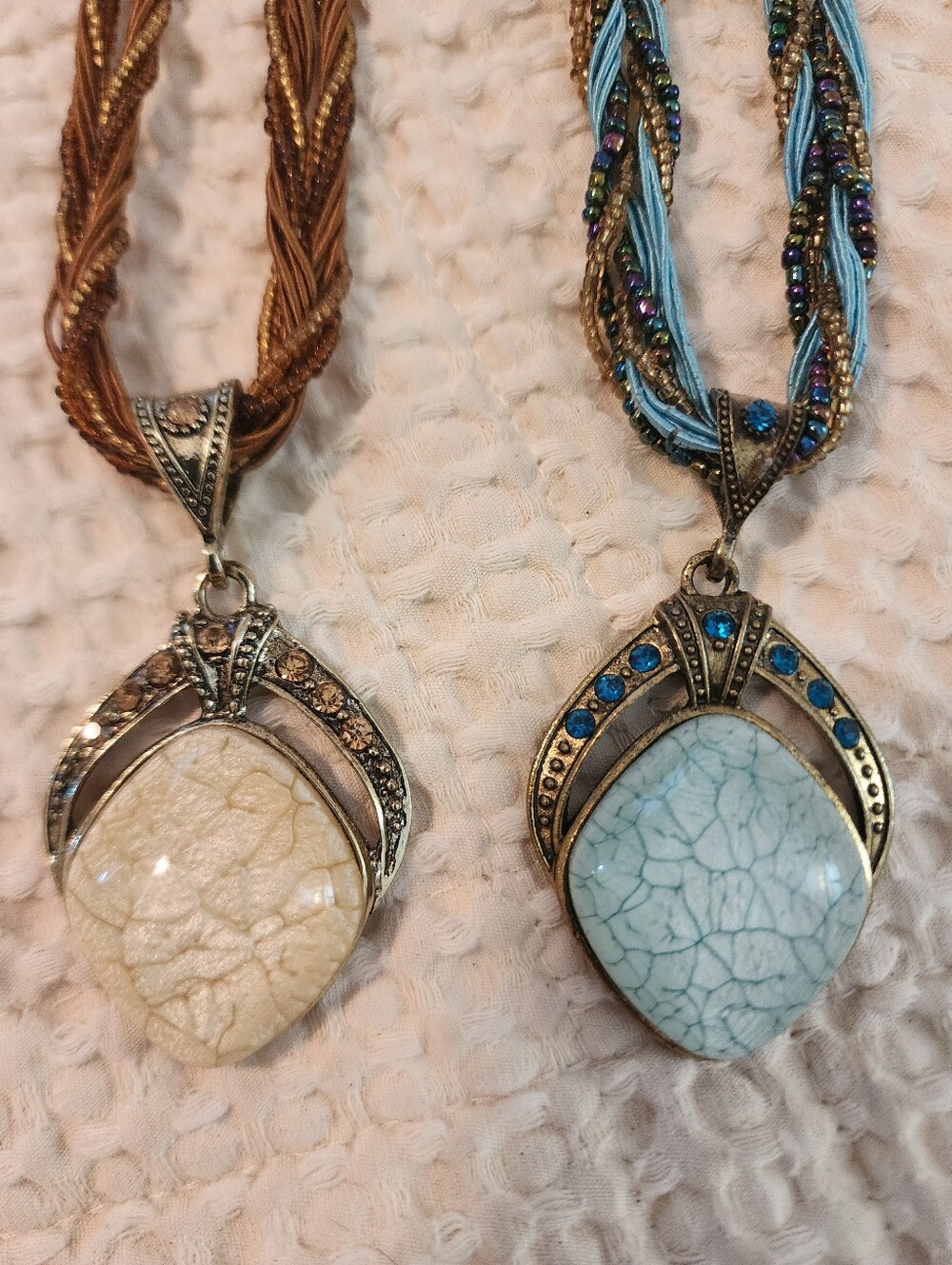 Lot Of 2 Identical Vintage Necklaces One Teal Stone & One Cream/Brown Stone